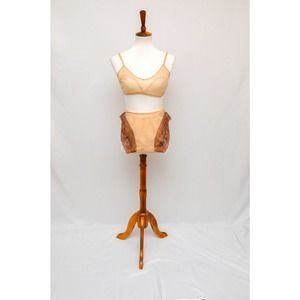 Vintage 3 piece peignoir bra/shorts set